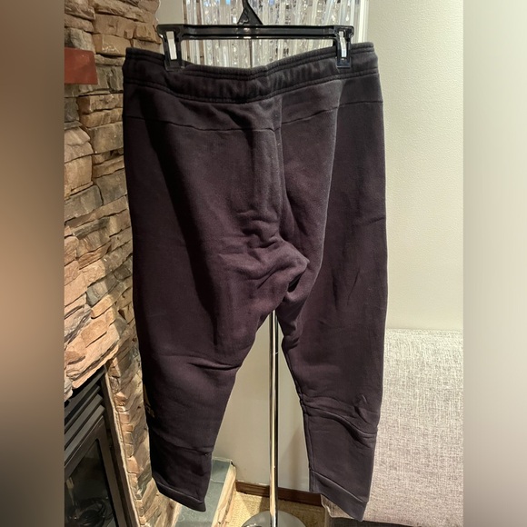 Black and gold adidas sweatsuit. Size L - Picture 5 of 5